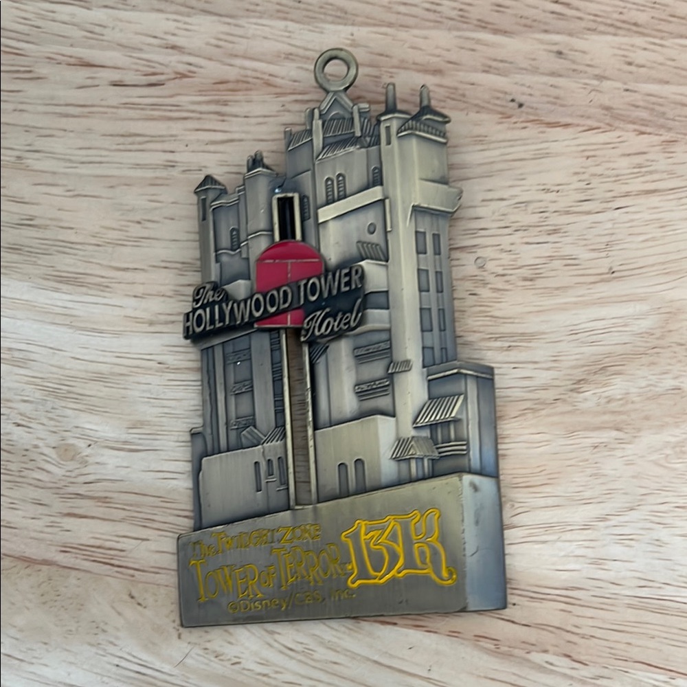 Disney Hollywood Tower Hotel Medal - image 1